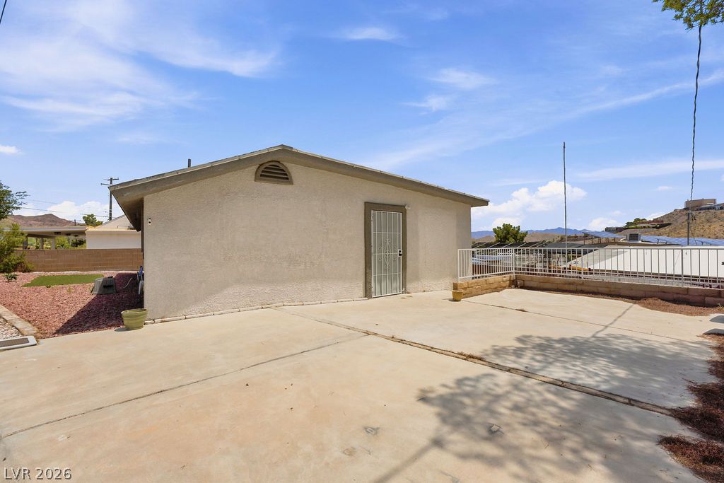15 Valley View Lane Property Photo 5
