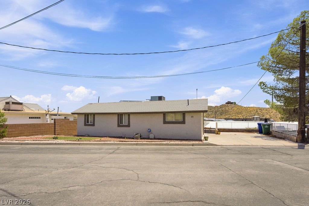 15 Valley View Lane Property Photo 11