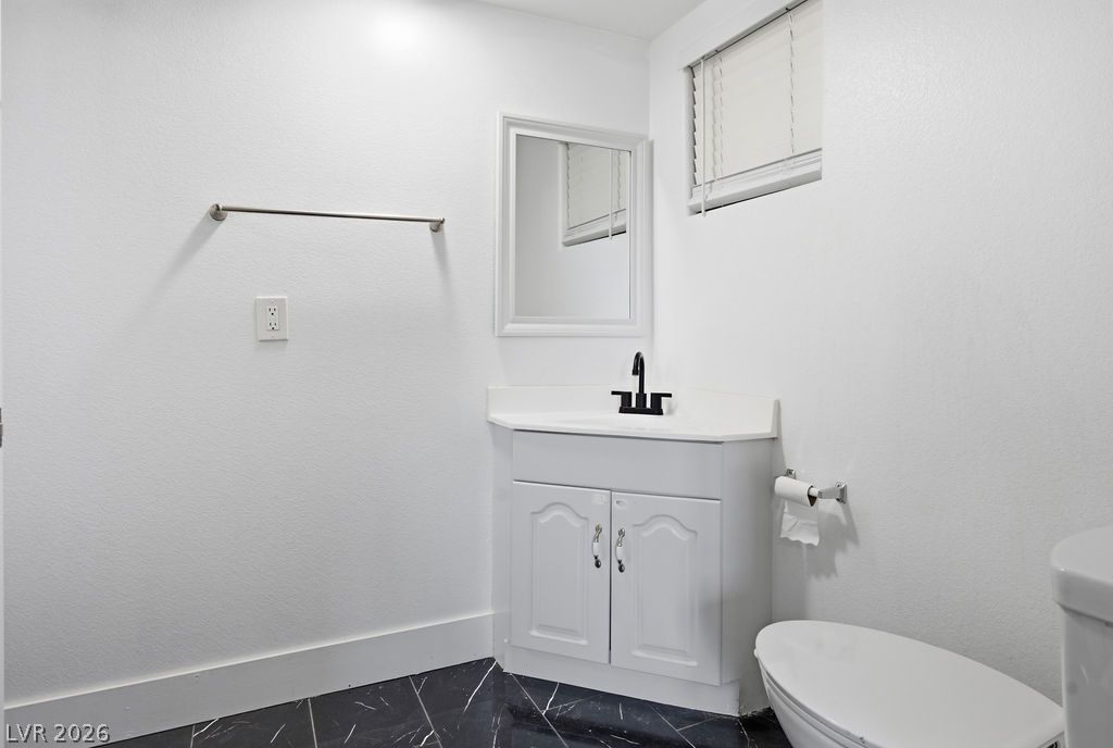 15 Valley View Lane Property Photo 35