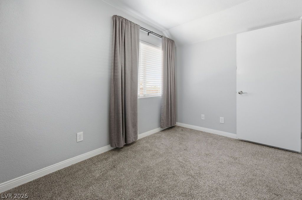 15 Valley View Lane Property Photo 38