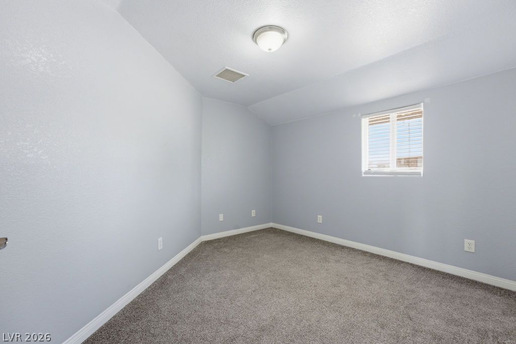 15 Valley View Lane Property Photo 44