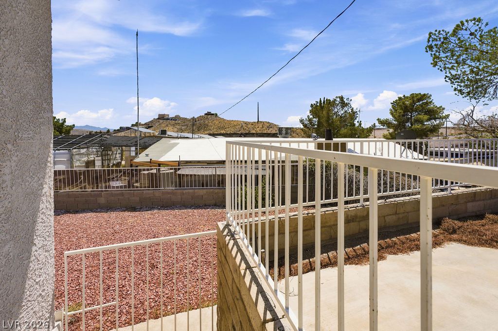 15 Valley View Lane Property Photo 49