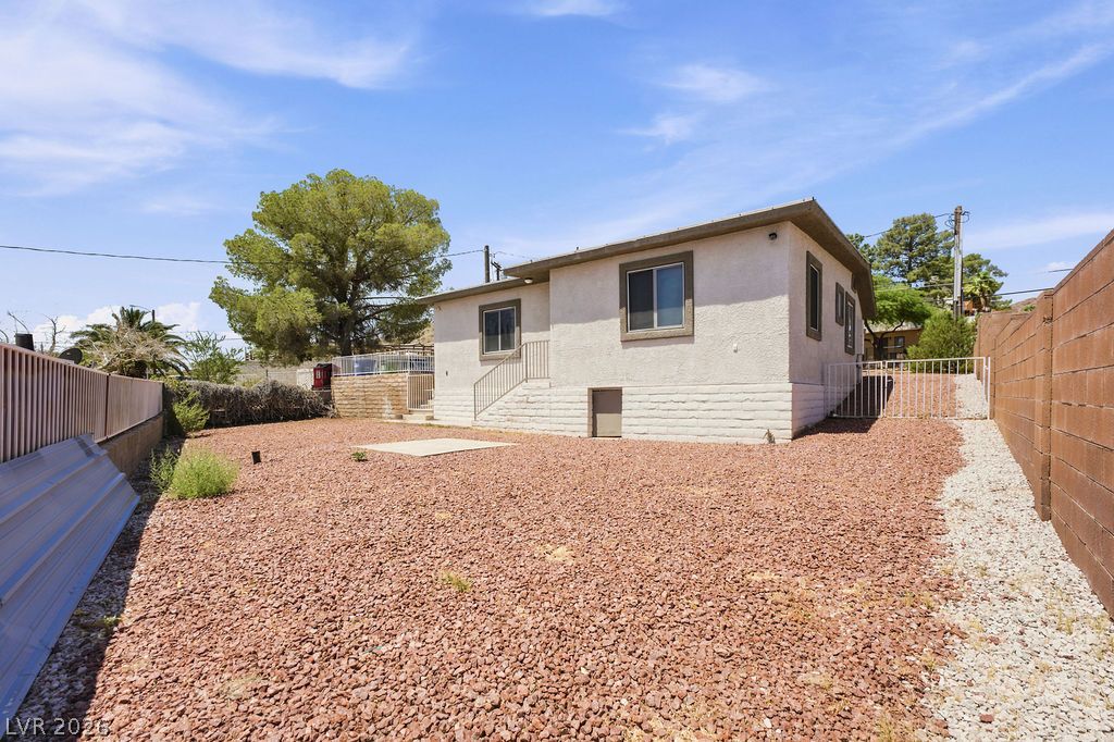 15 Valley View Lane Property Photo 51