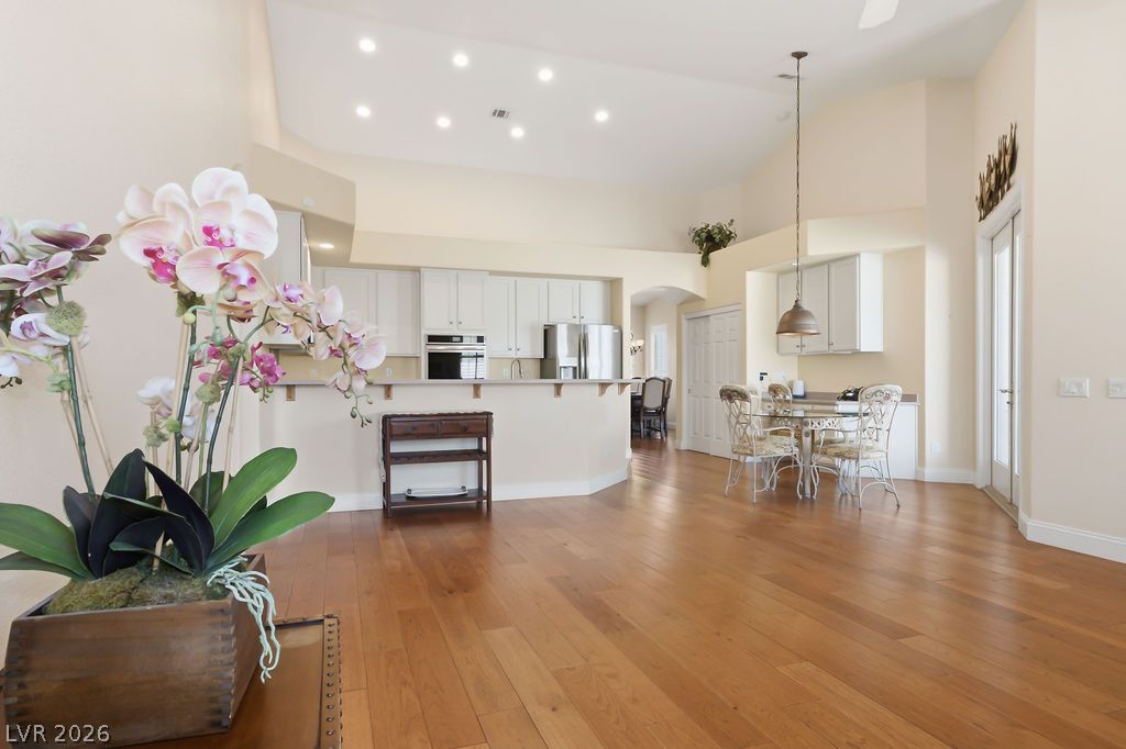 2034 Bobtail Circle Property Photo 4