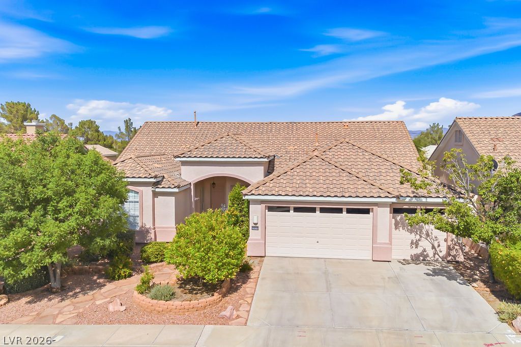 2034 Bobtail Circle Property Photo 6