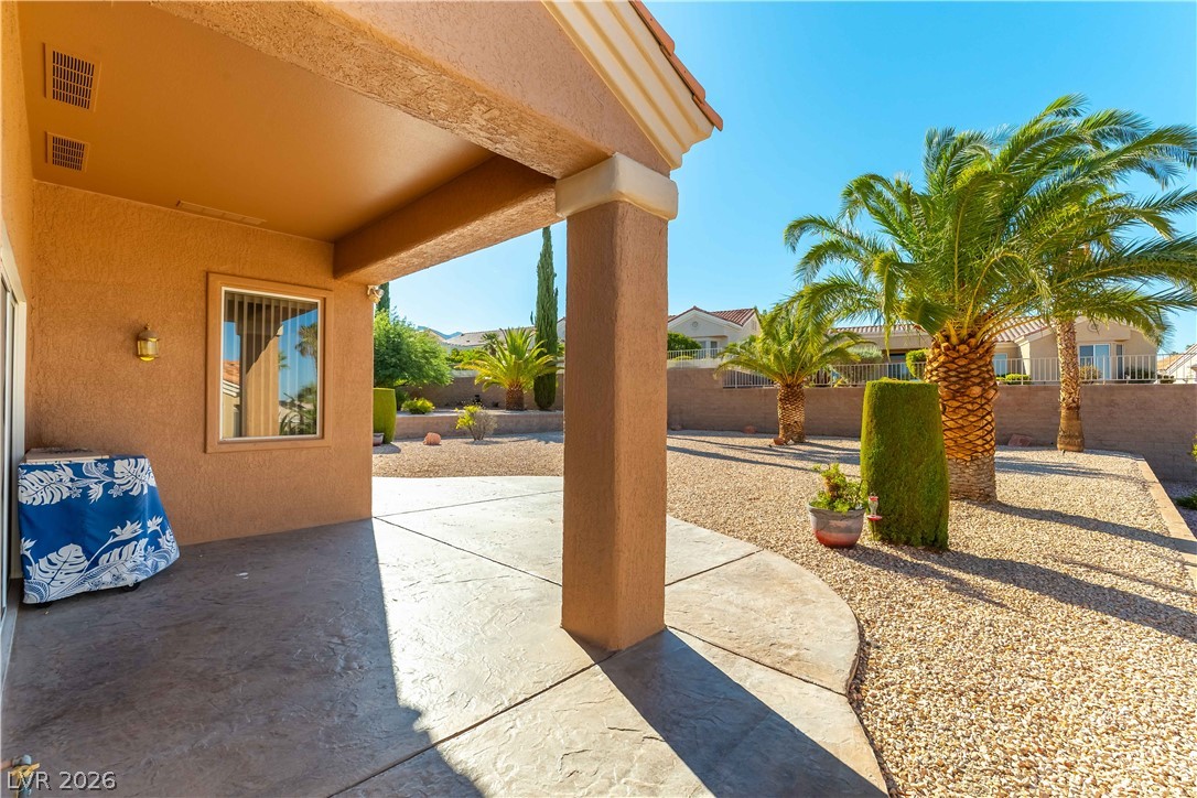10608 Mission Lakes Avenue Property Photo 7