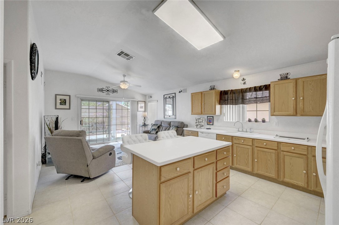 5456 Beach Pine Street Property Photo 13