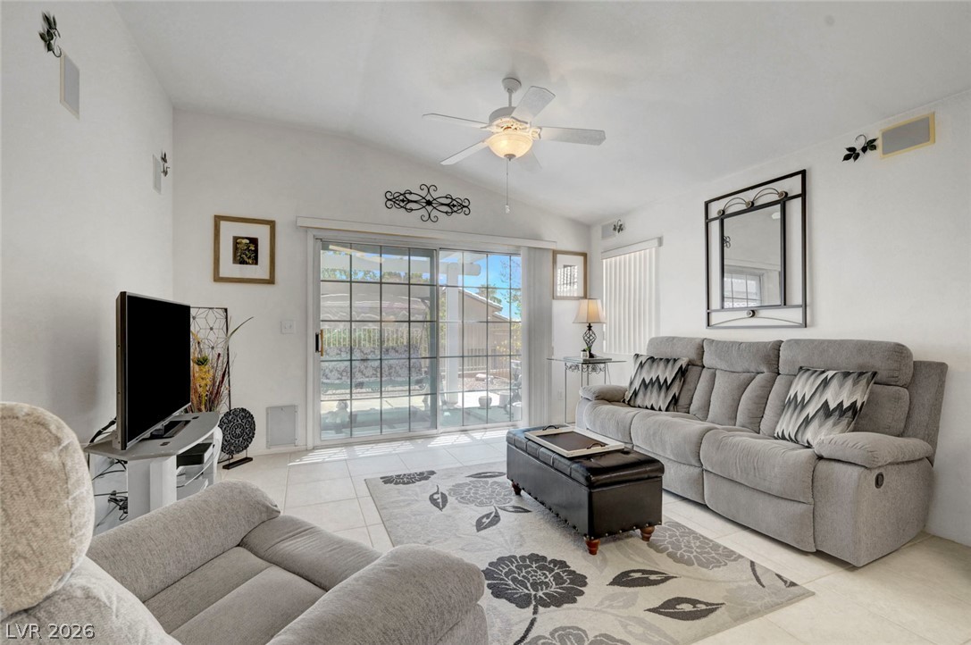 5456 Beach Pine Street Property Photo 14