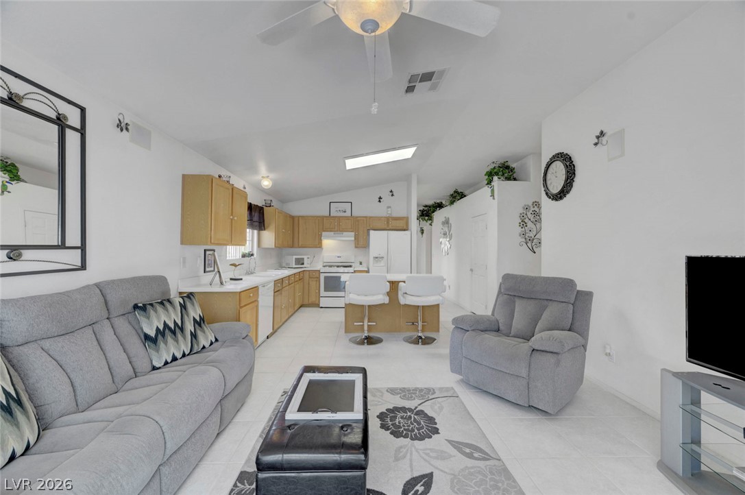 5456 Beach Pine Street Property Photo 18