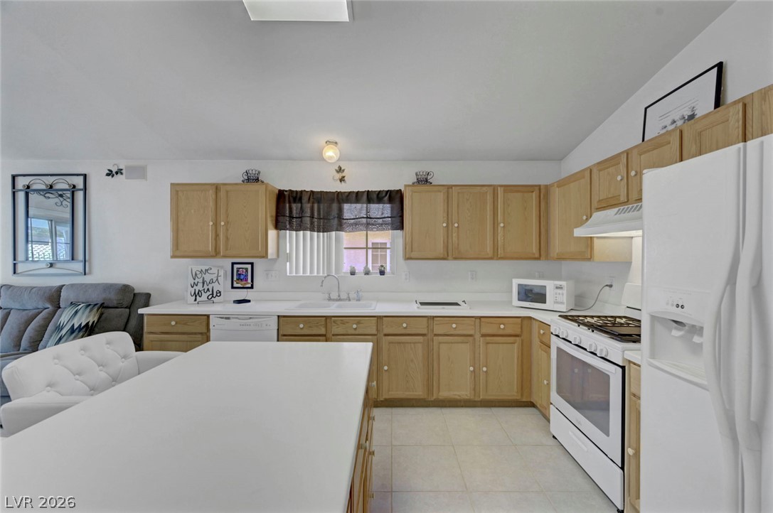 5456 Beach Pine Street Property Photo 23