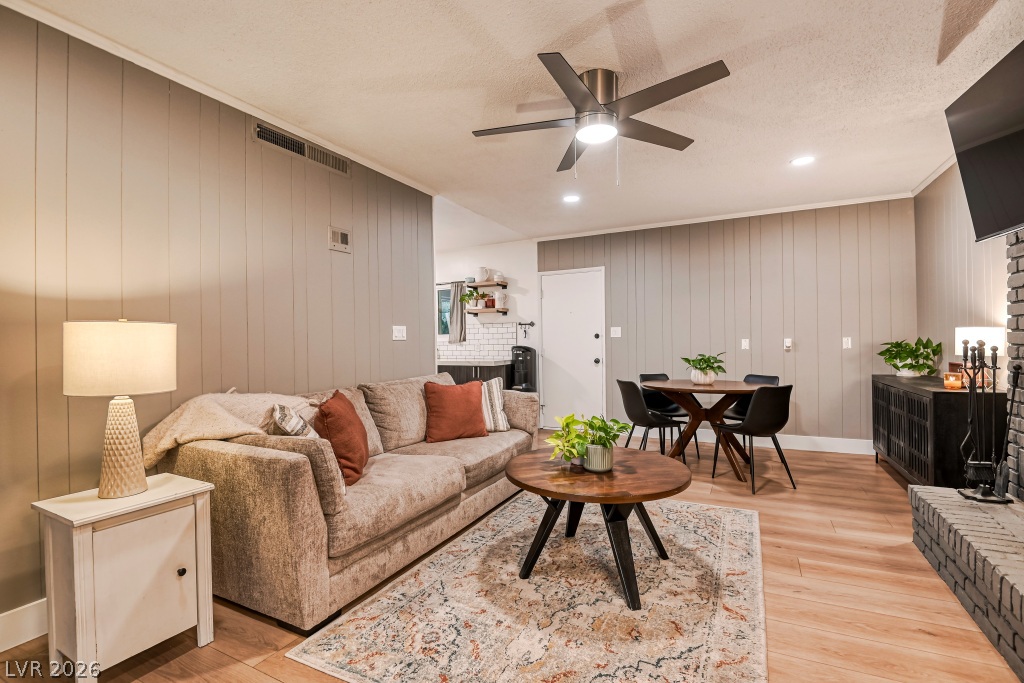 1281 Strong Drive Property Photo 13