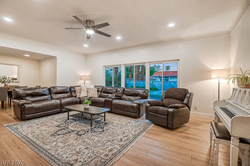 1281 Strong Drive Property Photo 23