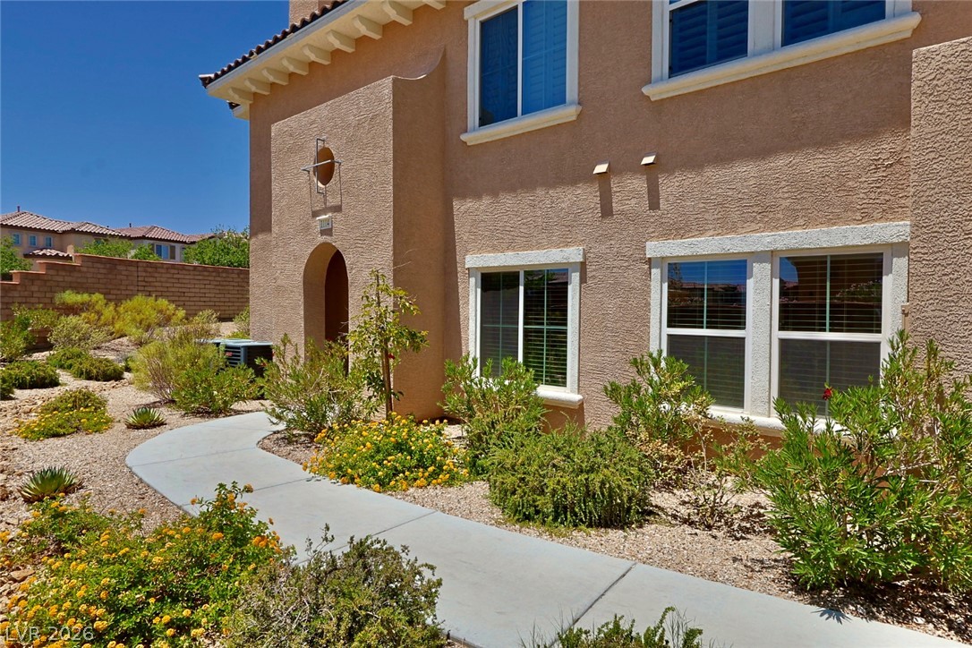 845 Pantara Place 1104 Property Photo 6