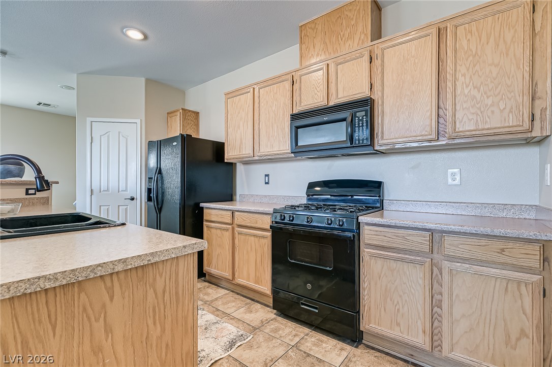 6255 West Arby Avenue 163 Property Photo 6