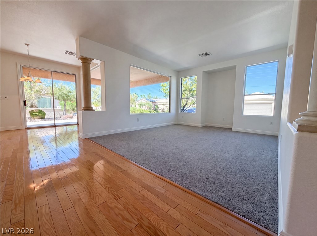 10228 Donde Avenue Property Photo 3