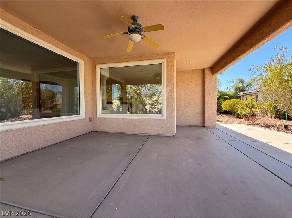 10228 Donde Avenue Property Photo 20