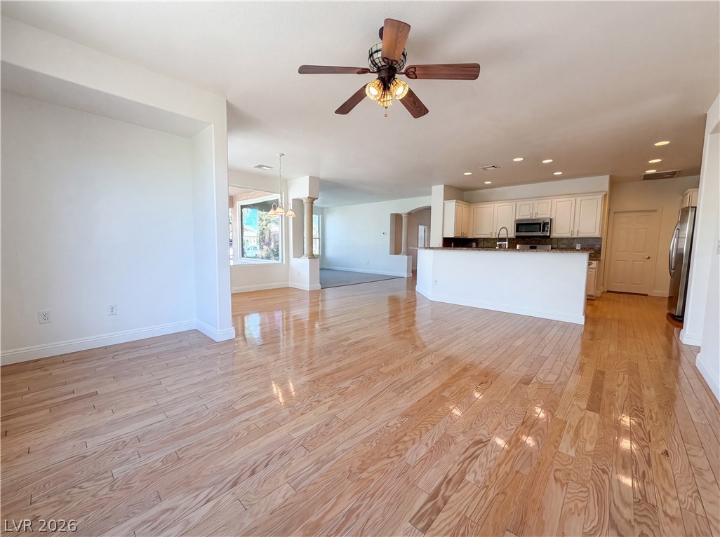 10228 Donde Avenue Property Photo 37