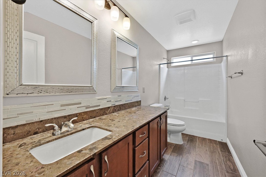 10656 Snow Lake Street Property Photo 21