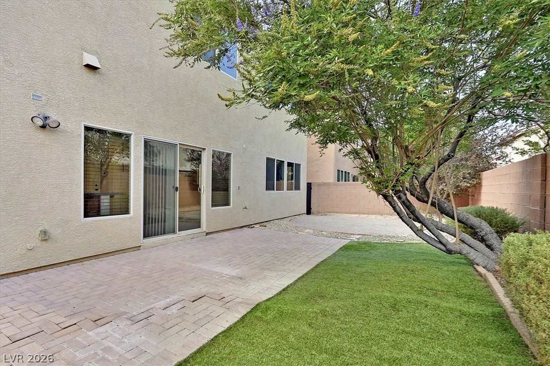 10656 Snow Lake Street Property Photo 24
