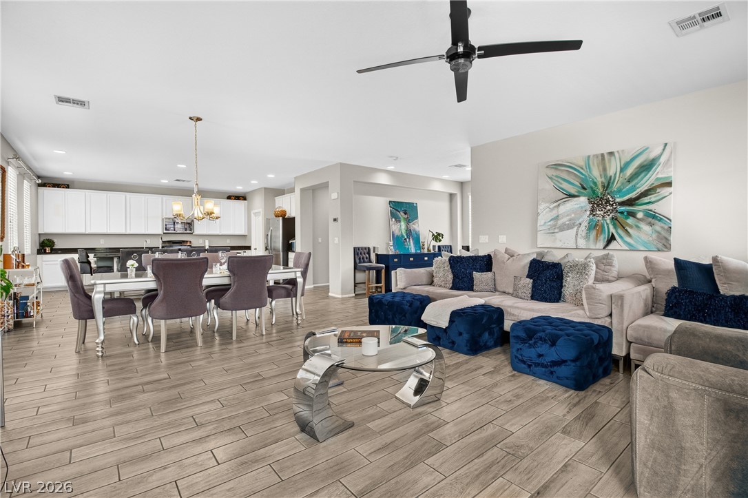 7694 Monomoy Bay Avenue Property Photo 10