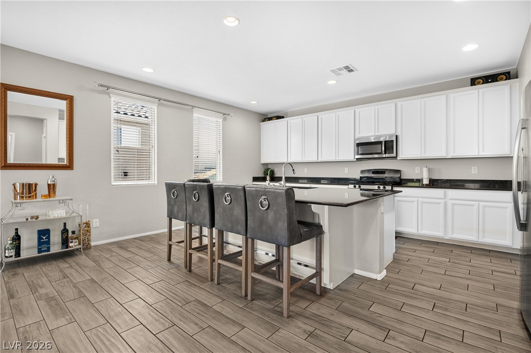 7694 Monomoy Bay Avenue Property Photo 14