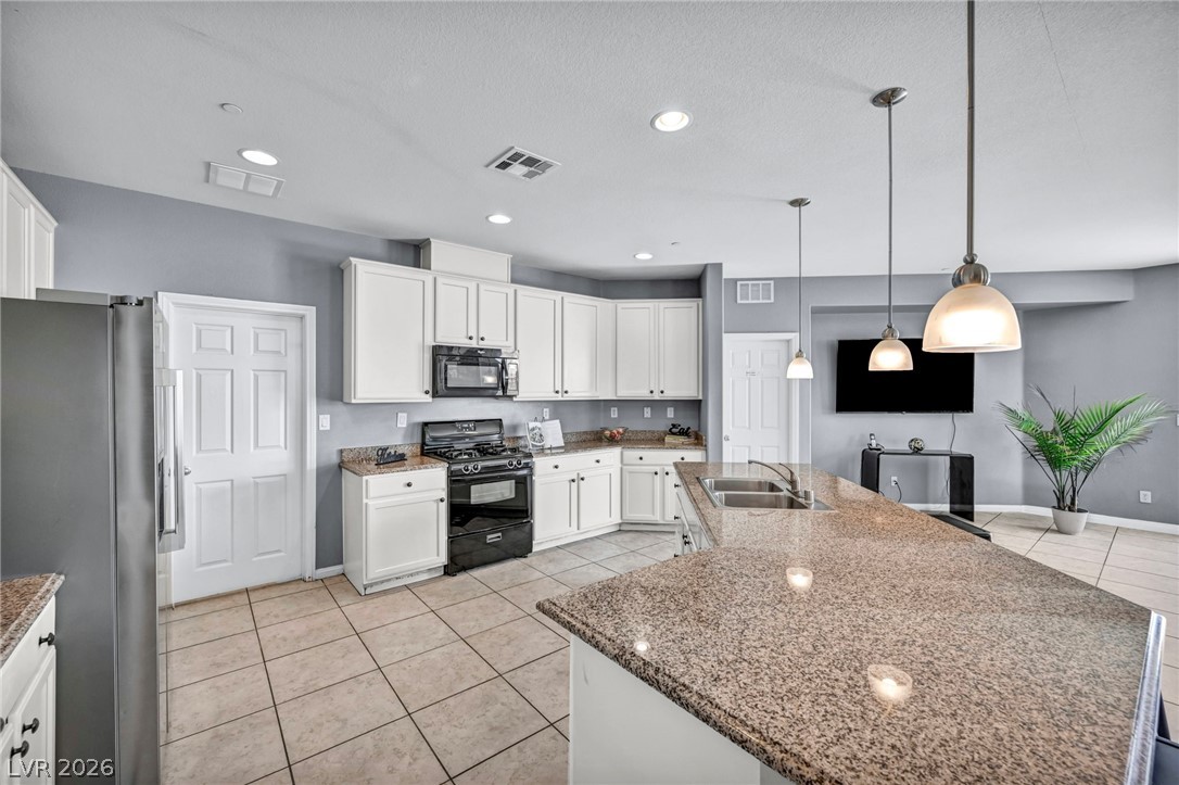193 Tuscan Shadow Street Property Photo 10