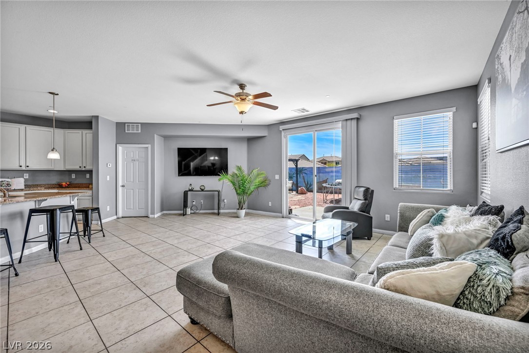 193 Tuscan Shadow Street Property Photo 15