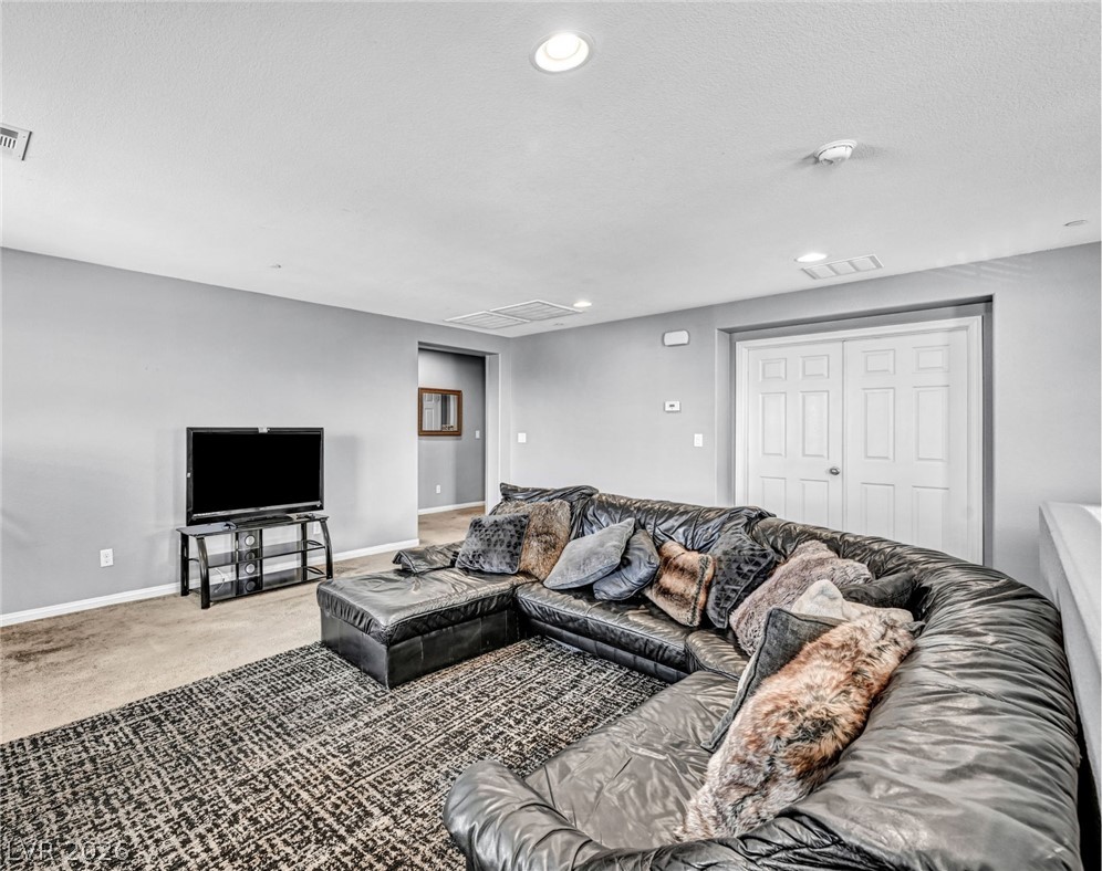 193 Tuscan Shadow Street Property Photo 21