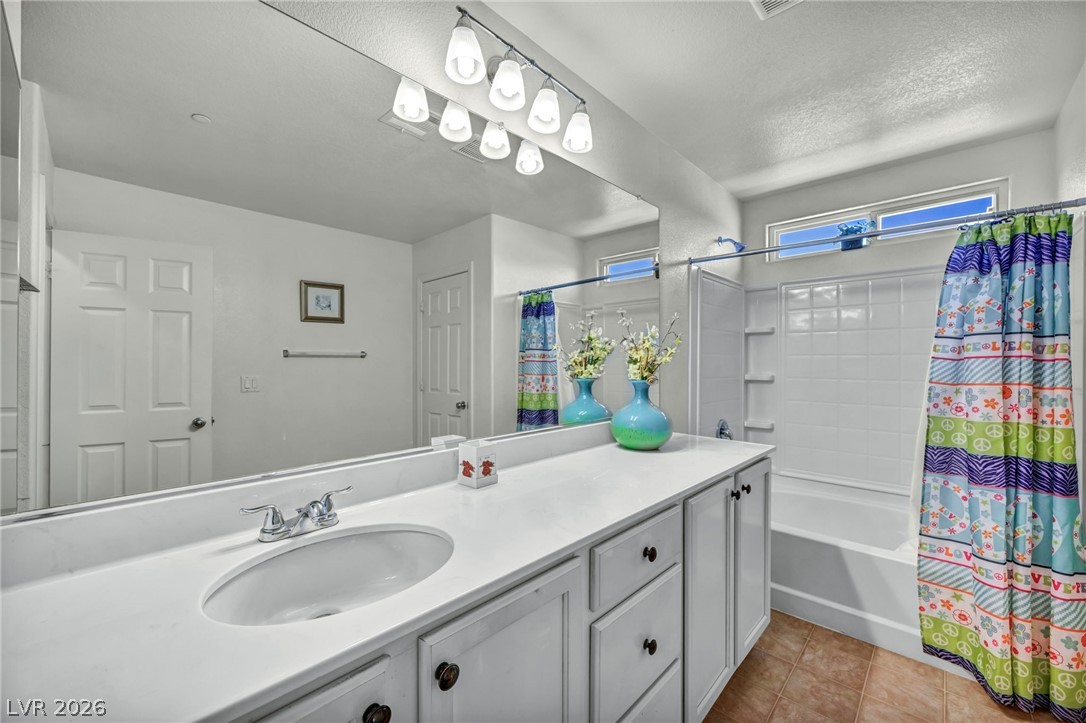 193 Tuscan Shadow Street Property Photo 28