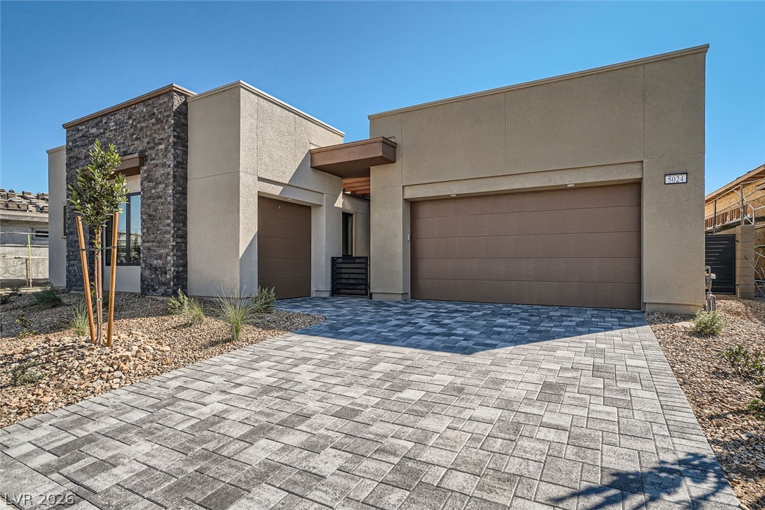 5024 Terramont Drive Property Photo 2