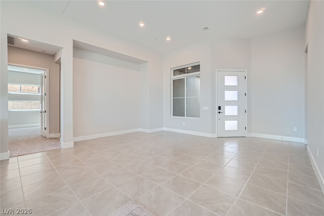 5024 Terramont Drive Property Photo 6