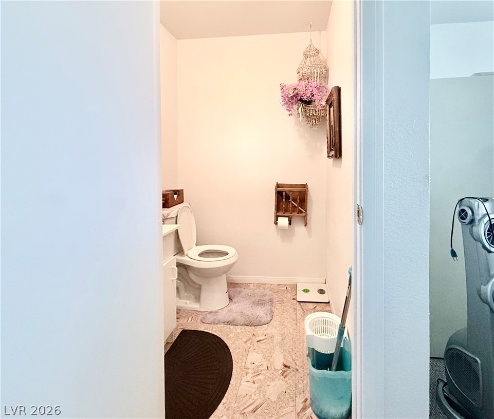 301 West Hickory Street Property Photo 29
