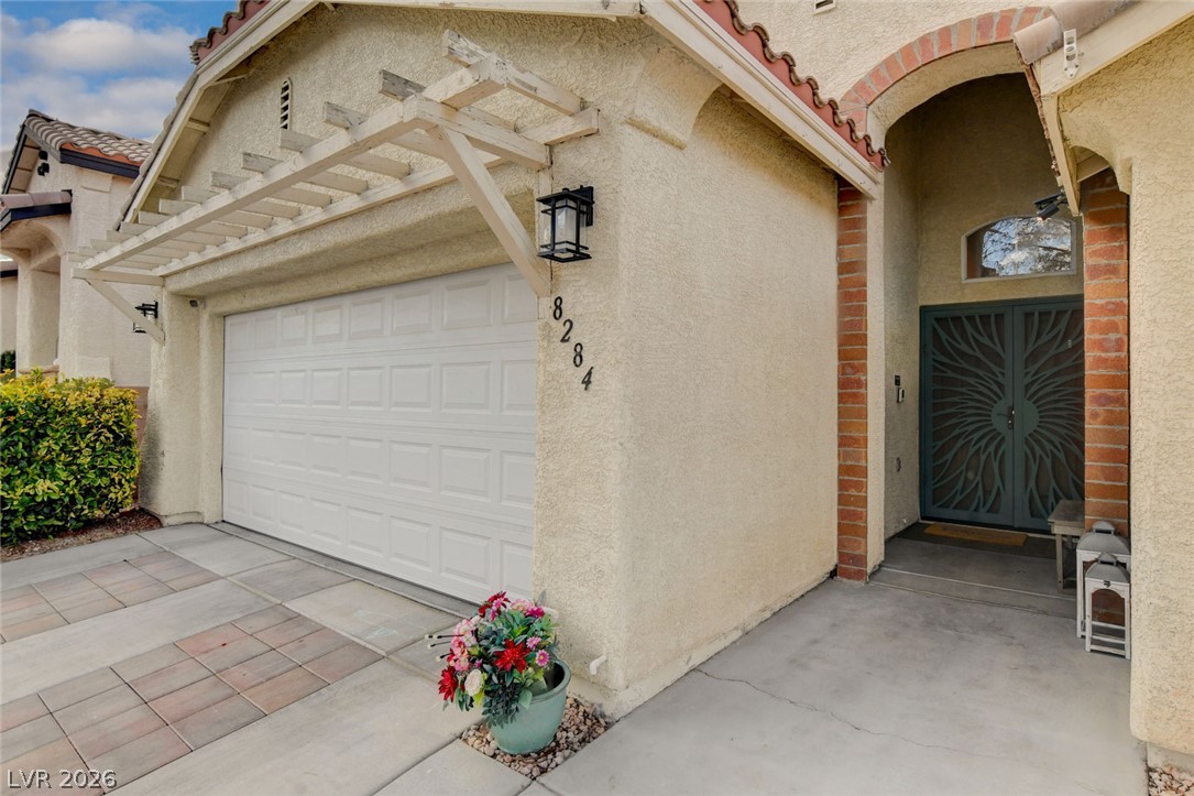 8284 Aurora Peak Avenue Property Photo 6