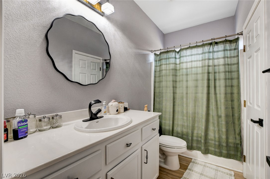 8284 Aurora Peak Avenue Property Photo 34