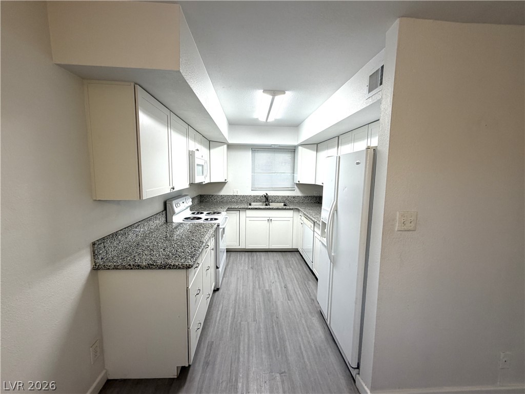 1908 Rexford Drive 5 Property Photo 6