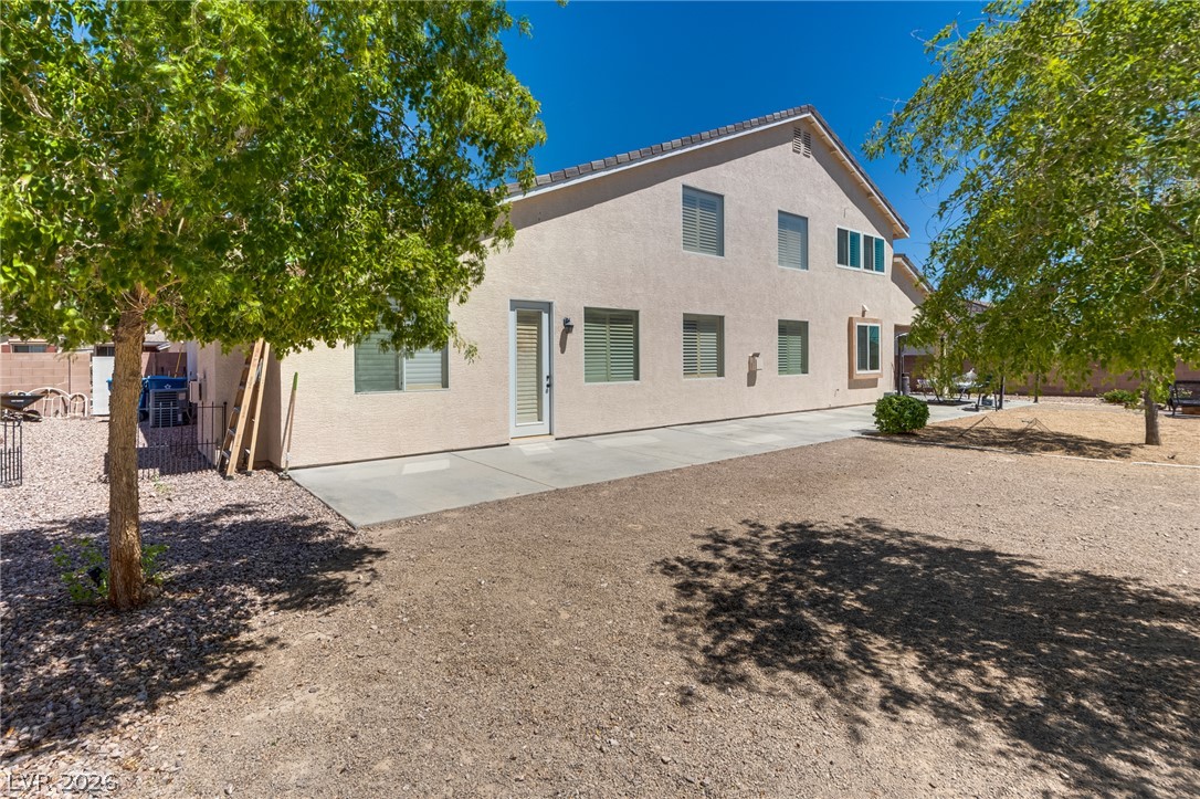 643 Coral View Street Property Photo 7