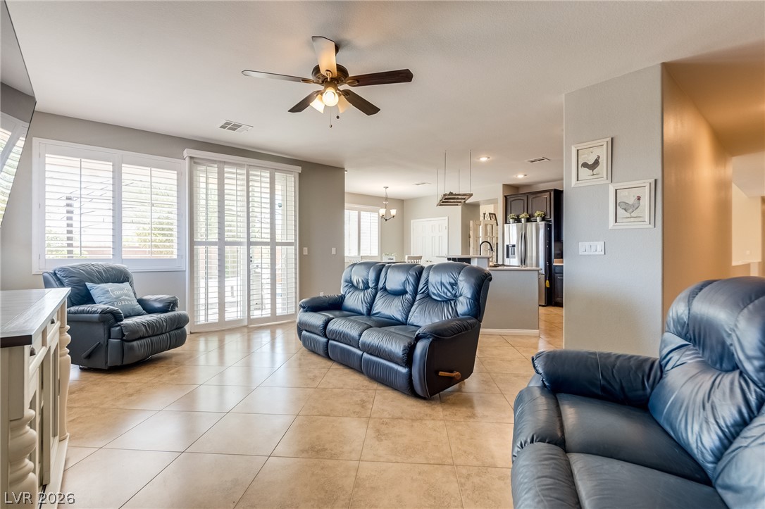 643 Coral View Street Property Photo 17