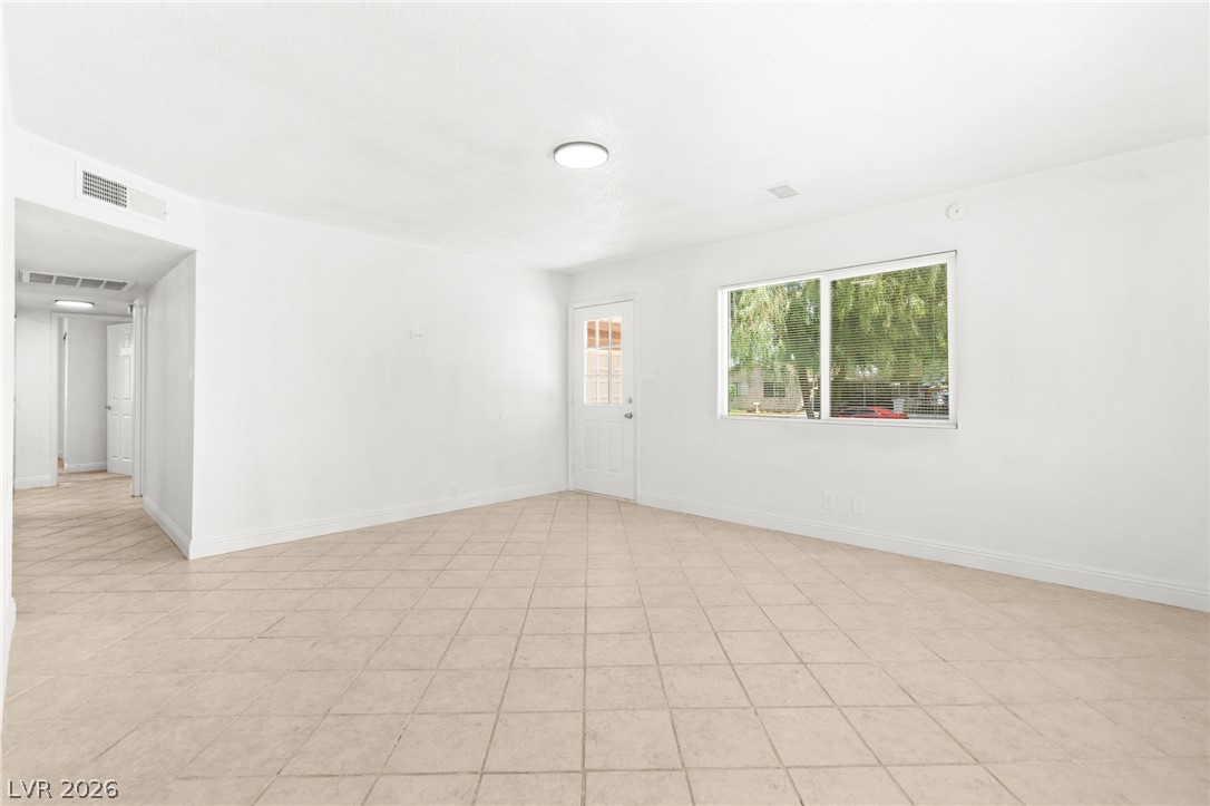 5193 Orinda Avenue Property Photo 8