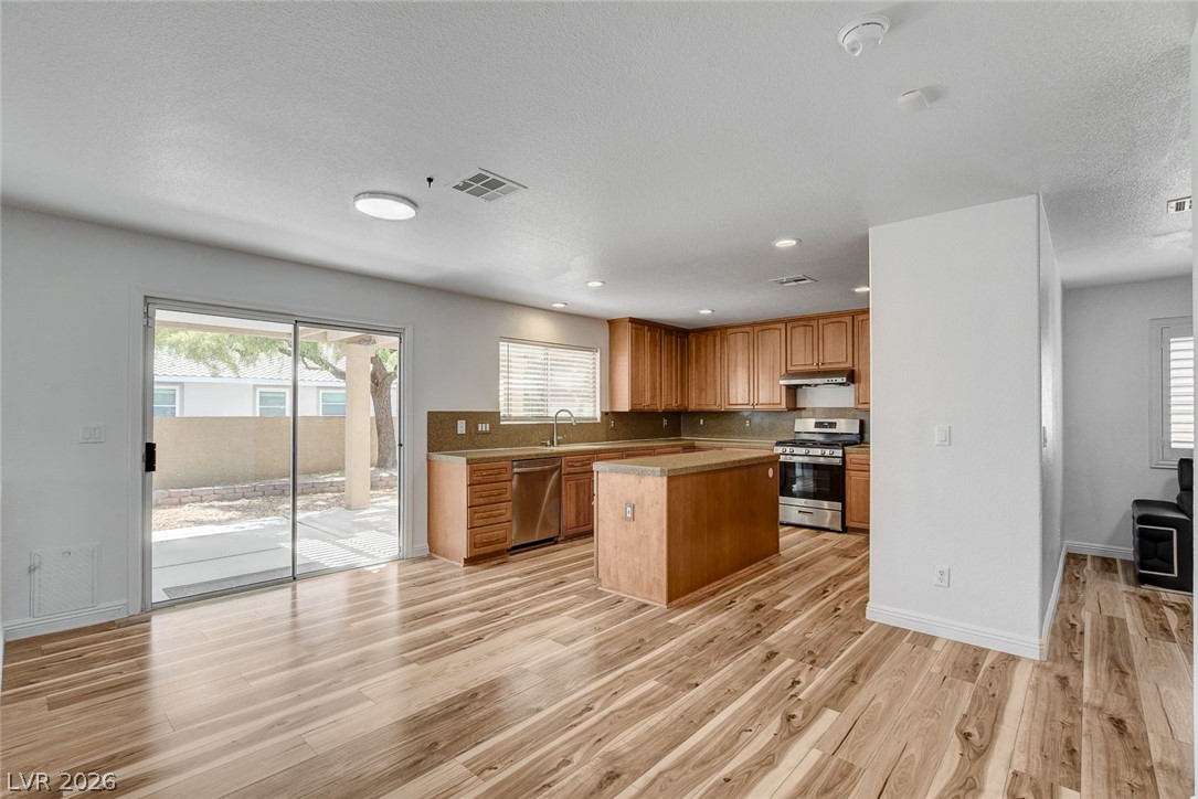 160 Kennet Court Property Photo 6