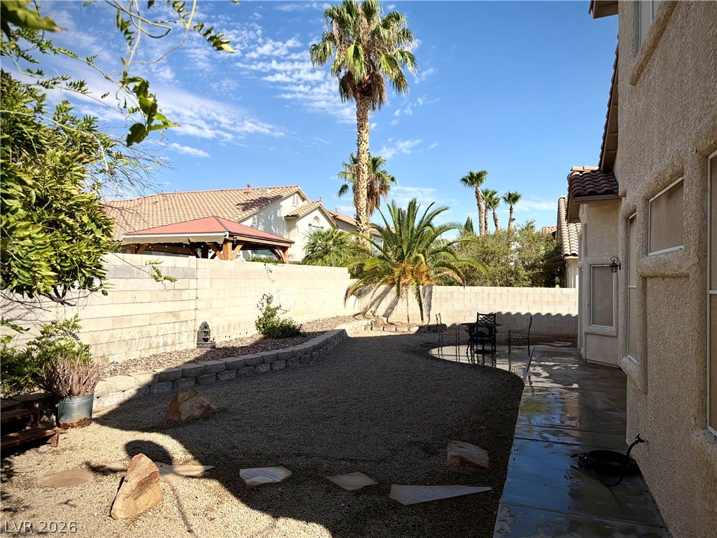 1271 Autumn Wind Way Property Photo 13