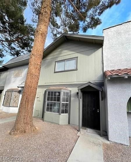 854 Stainglass Lane Property Photo 3