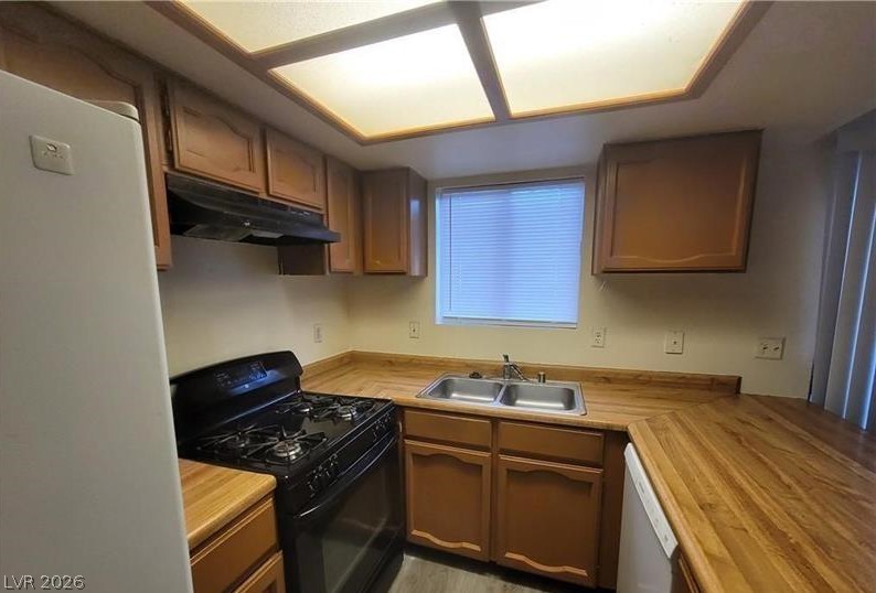 854 Stainglass Lane Property Photo 4