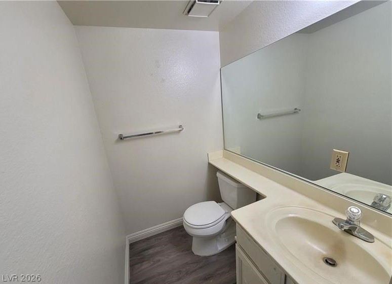 854 Stainglass Lane Property Photo 36