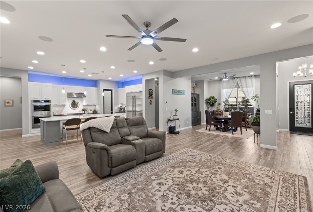 5865 Alice Landing Court Property Photo 14