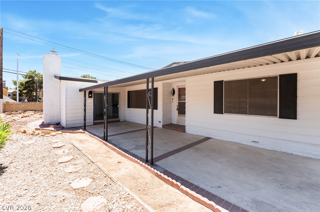 5235 Sir James Way Property Photo 4