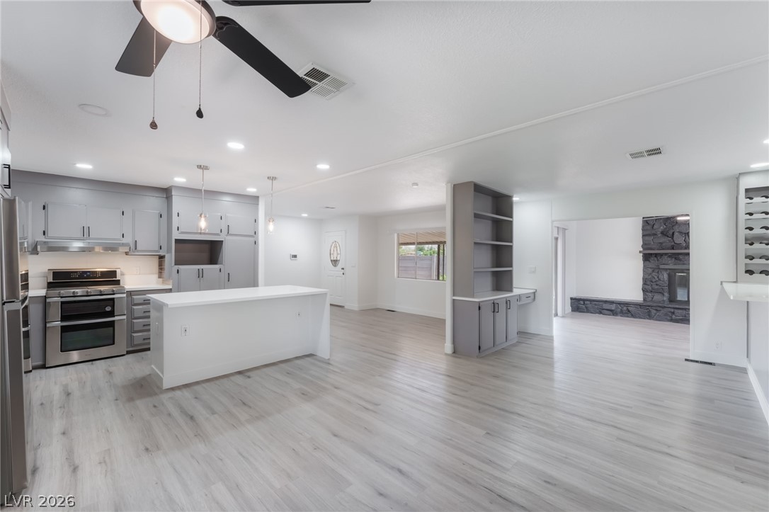 5235 Sir James Way Property Photo 16