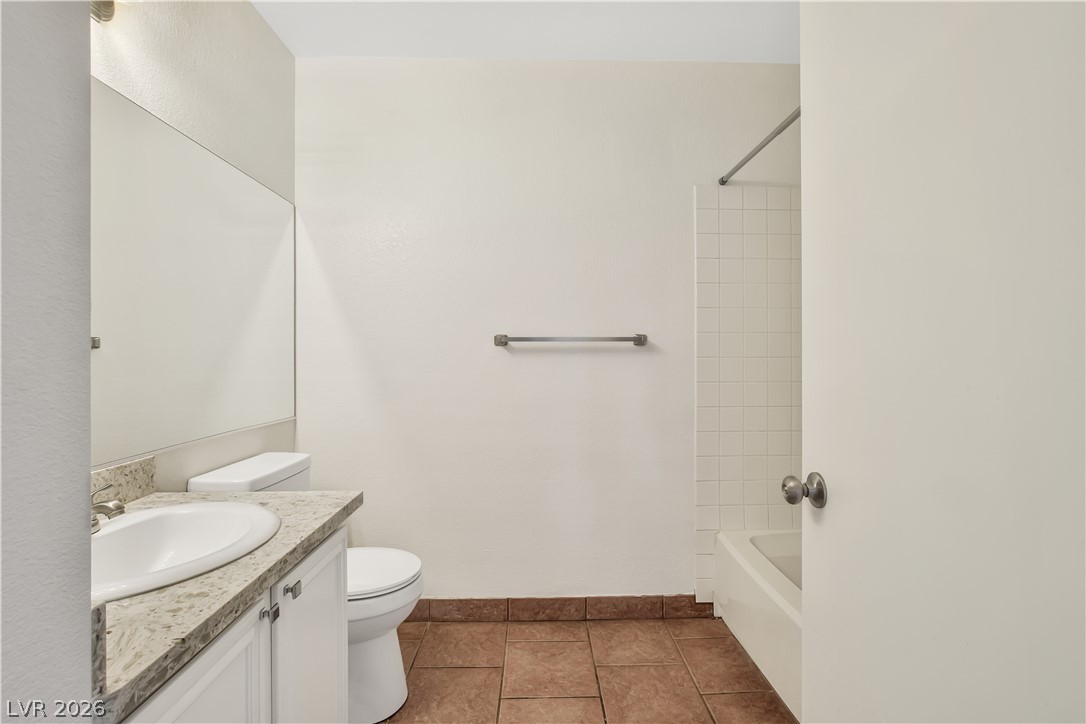 1908 Desert Falls Court 108 Property Photo 15
