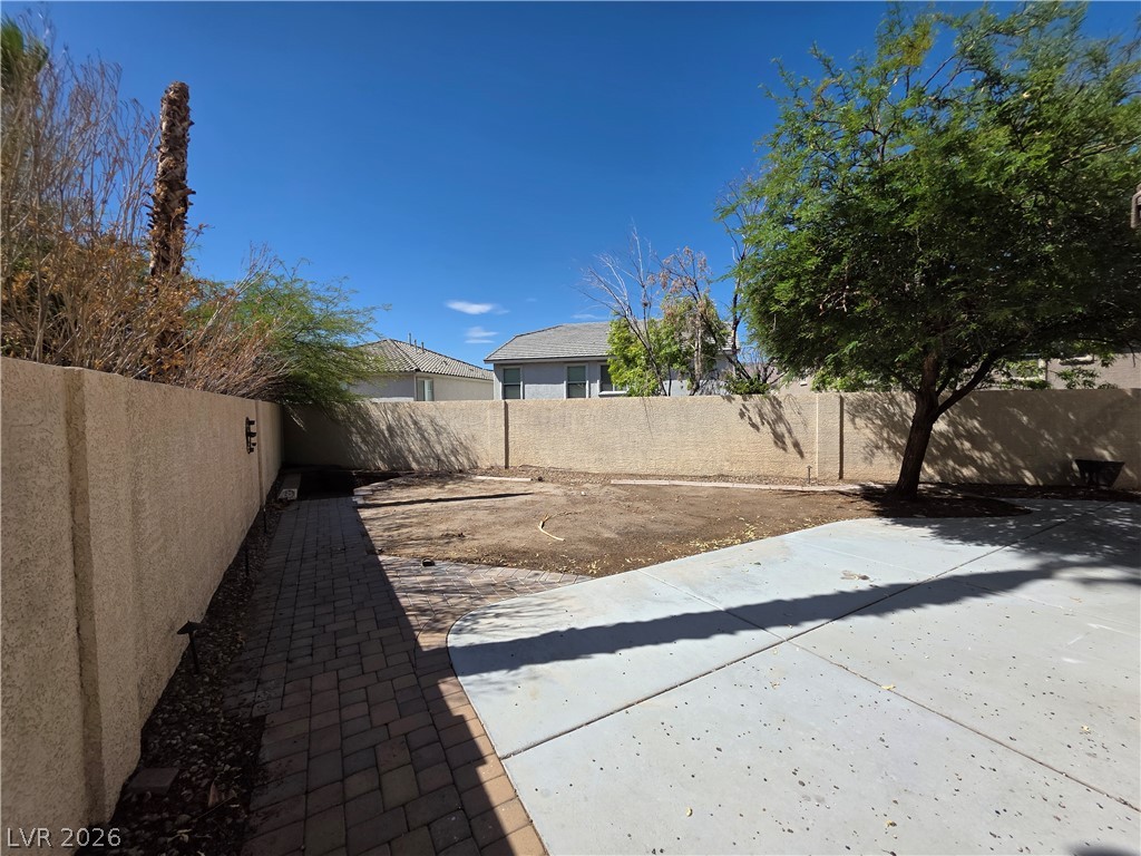 10799 Flame Vine Court Property Photo 6