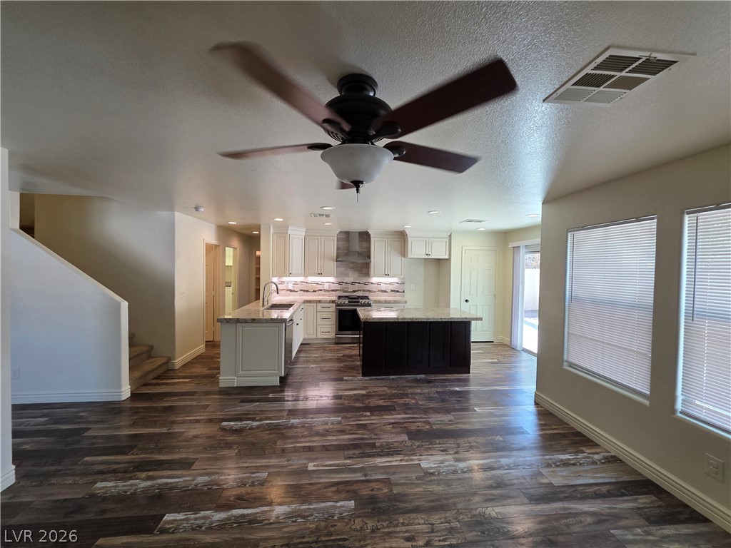 10799 Flame Vine Court Property Photo 64