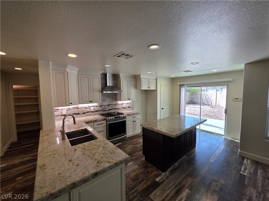 10799 Flame Vine Court Property Photo 67